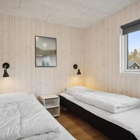 Holiday home Luxury Retreat With Pool - By Traum *