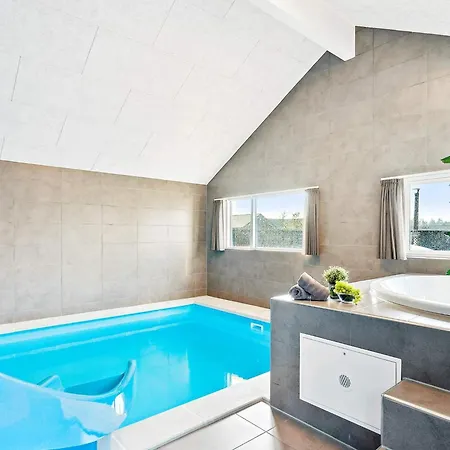 Luxury Retreat With Pool - By Traum Vakantiehuis