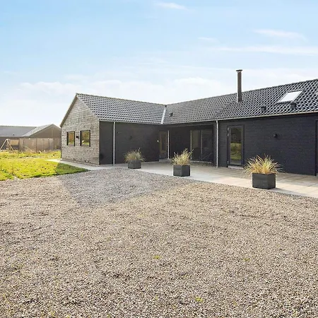 Luxury Retreat With Pool Casa de Férias Nørre Nebel