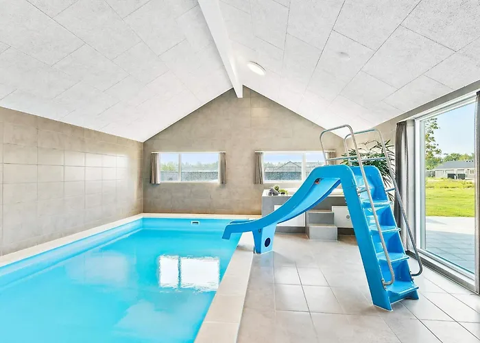 Luxury Retreat With Pool - By Traum 펜션 *